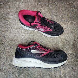 Brooks Addiction 13 Women's Size 7 Black And Pink Running Shoes